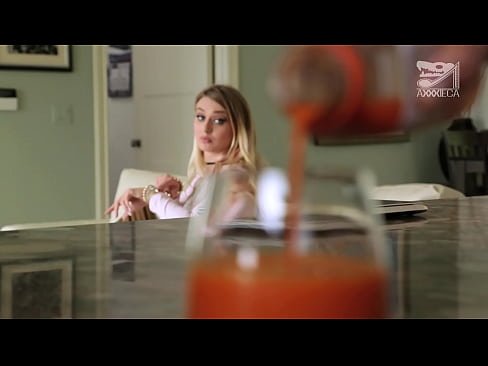 ❤️ Gbona girl pẹlu ńlá ori omu ati ki o ju obo gba akukọ lati olofo, sugbon gidigidi lile ☑  si wa ❌❤